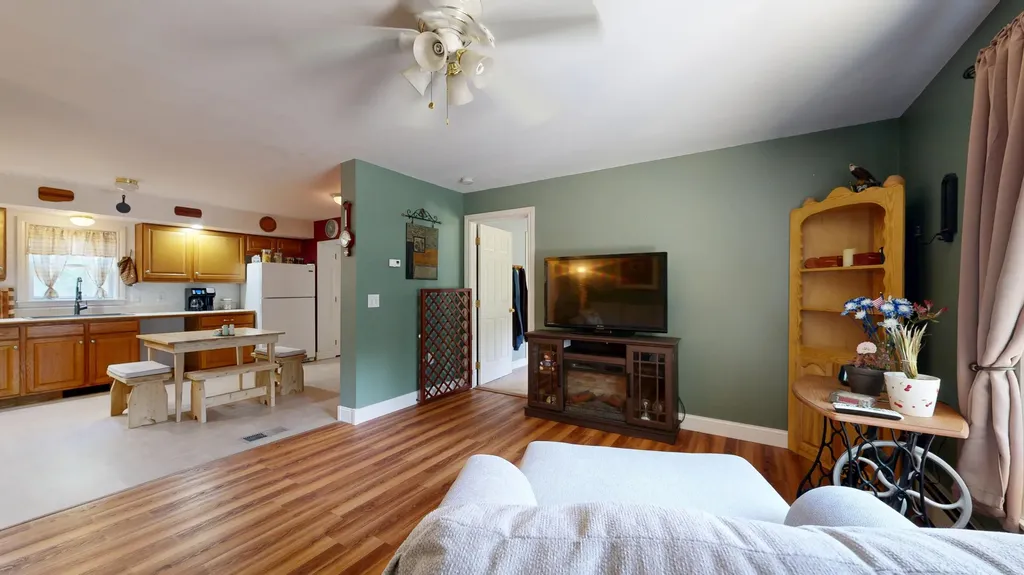 93 Hall Lane Appleton ME 04862