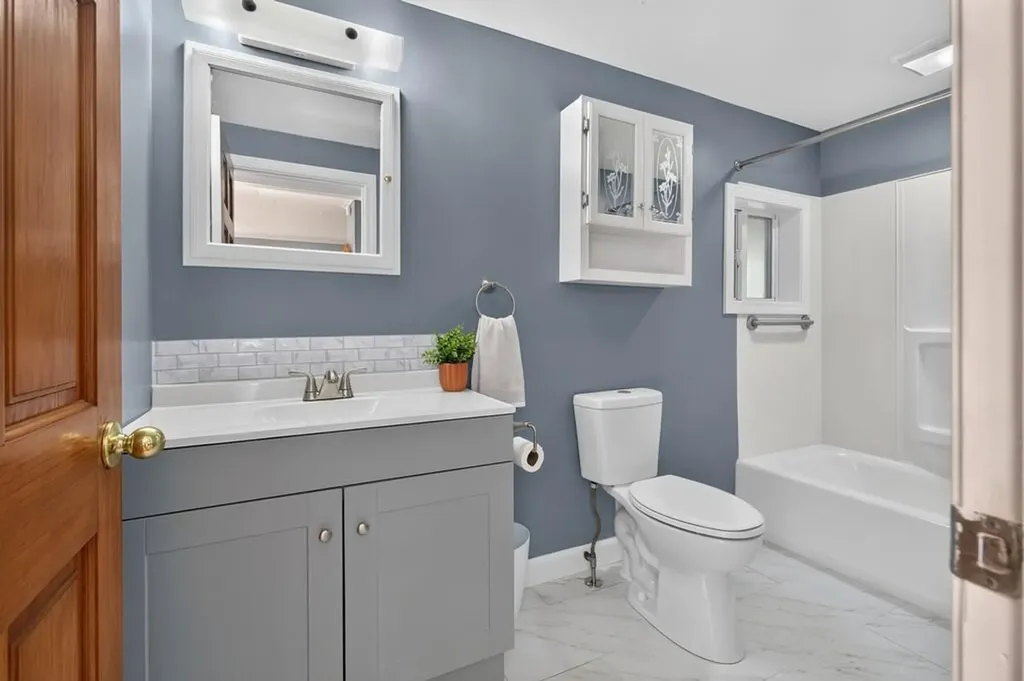 4368 Union Street Levant ME 04456
