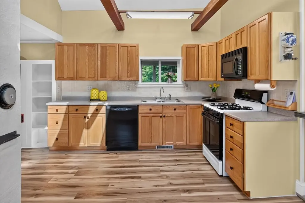4368 Union Street Levant ME 04456