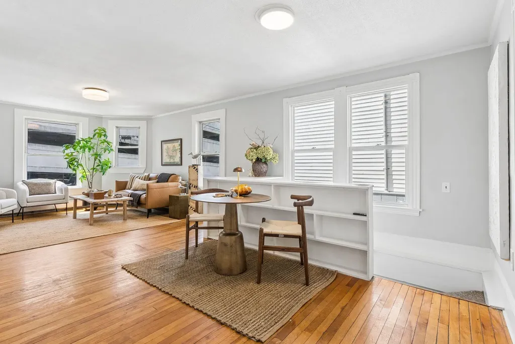17 Boynton Street Portland ME 04102
