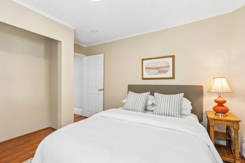 17 Boynton Street Portland ME 04102