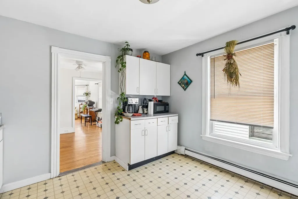 17 Boynton Street Portland ME 04102