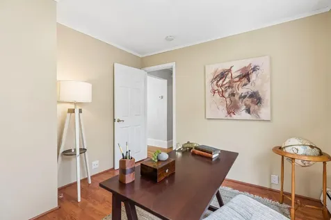 17 Boynton Street Portland ME 04102