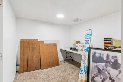 17 Boynton Street Portland ME 04102