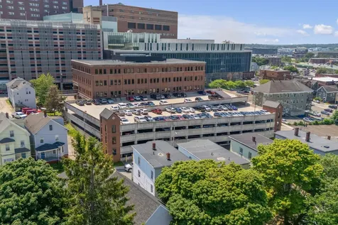 17 Boynton Street Portland ME 04102