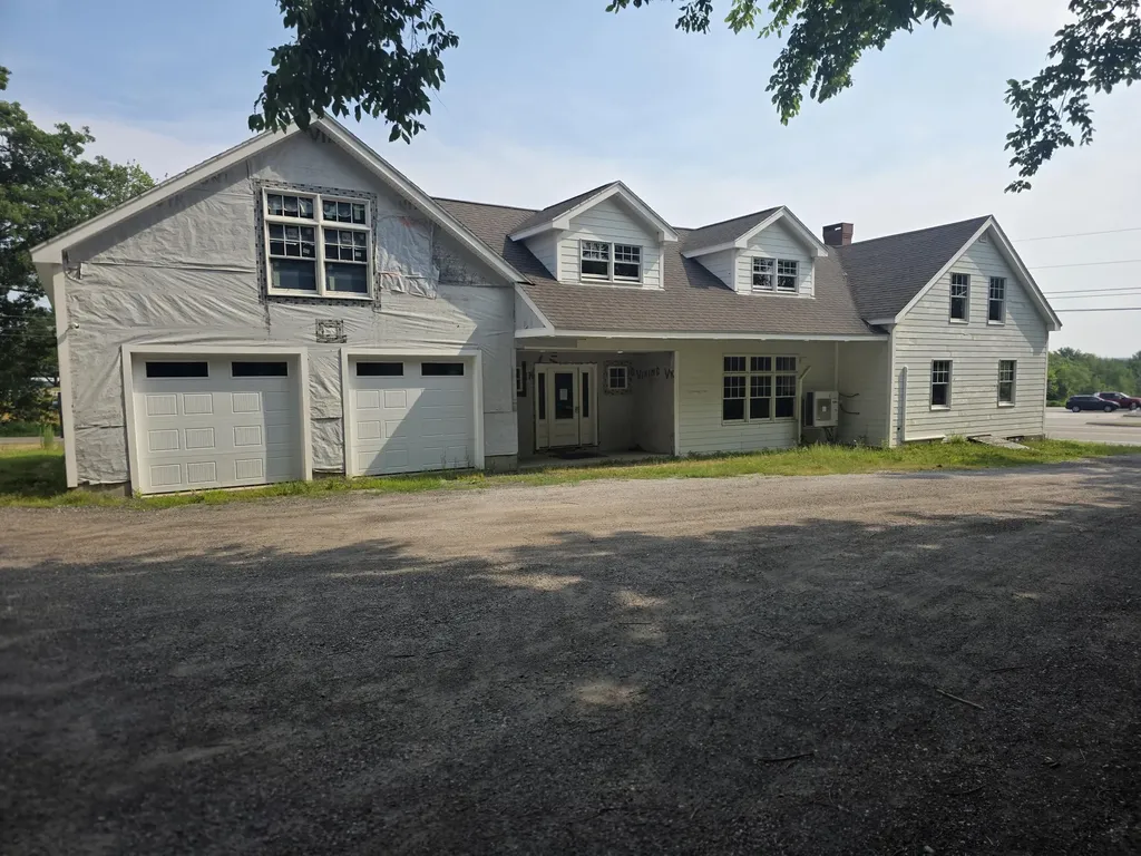 1642 Atlantic Highway Warren ME 04864