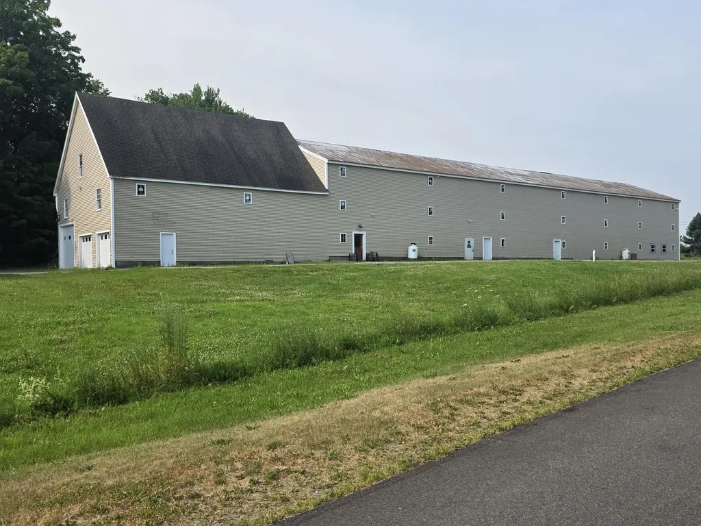 1642 Atlantic Highway Warren ME 04864