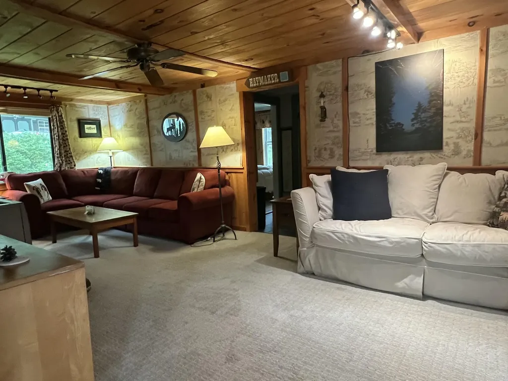 2 Lynn Way Rangeley ME 04970