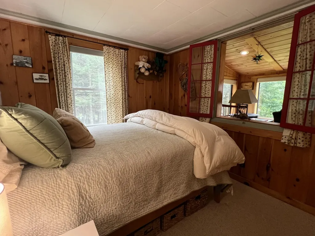 2 Lynn Way Rangeley ME 04970