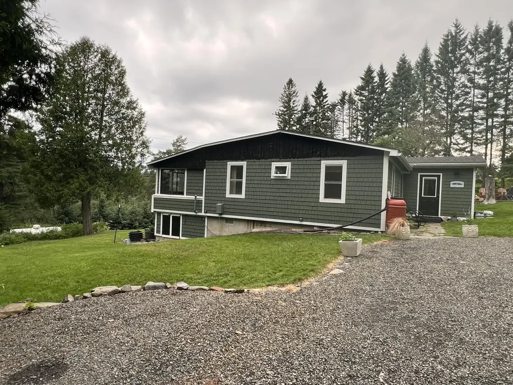 2 Lynn Way Rangeley ME 04970
