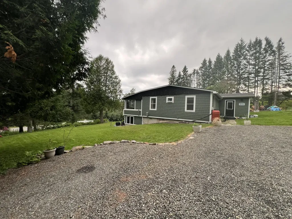 2 Lynn Way Rangeley ME 04970