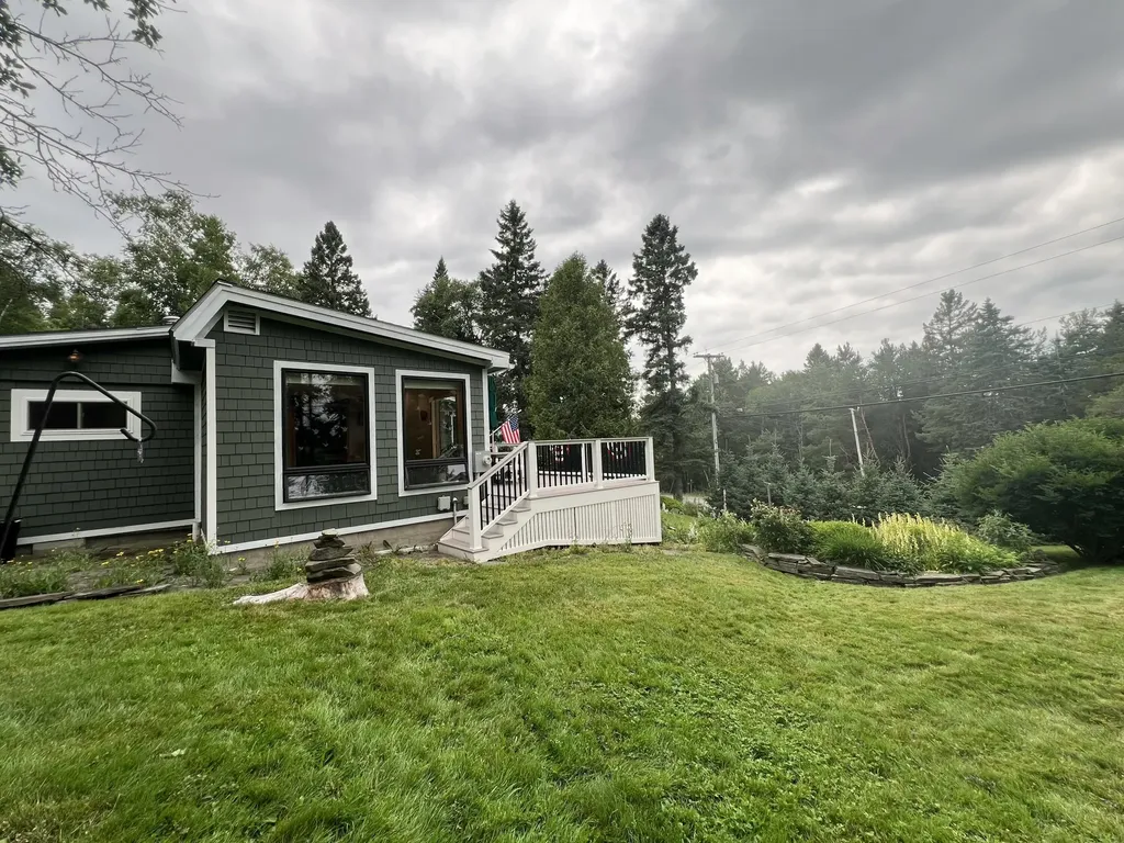 2 Lynn Way Rangeley ME 04970