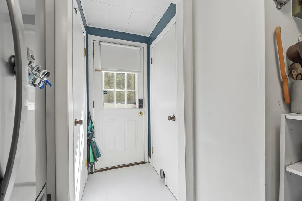 44 King Road Lisbon ME 04250