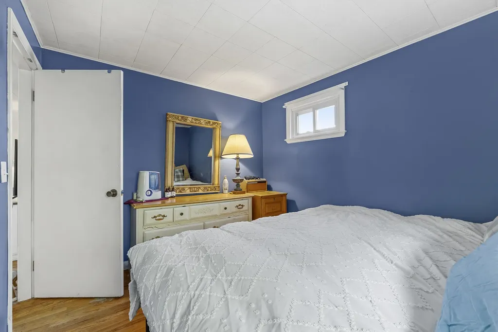 44 King Road Lisbon ME 04250