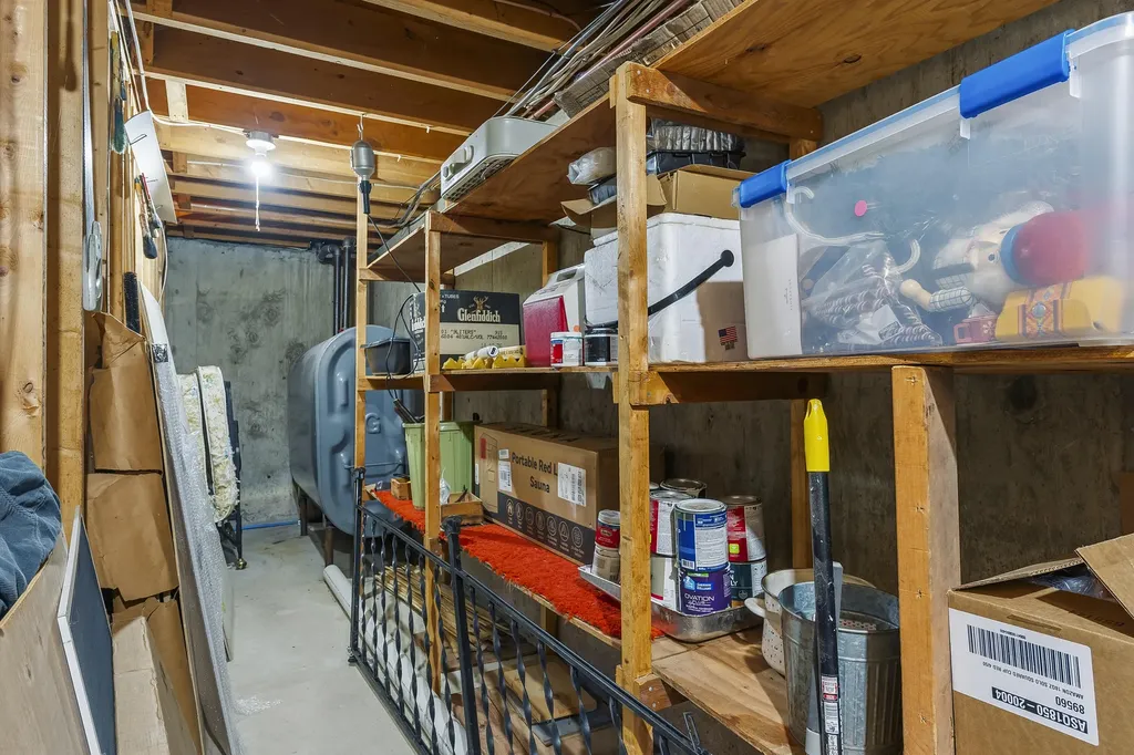 44 King Road Lisbon ME 04250