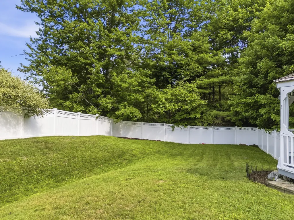 44 King Road Lisbon ME 04250