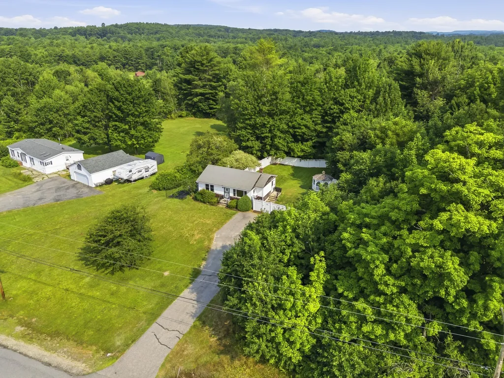 44 King Road Lisbon ME 04250
