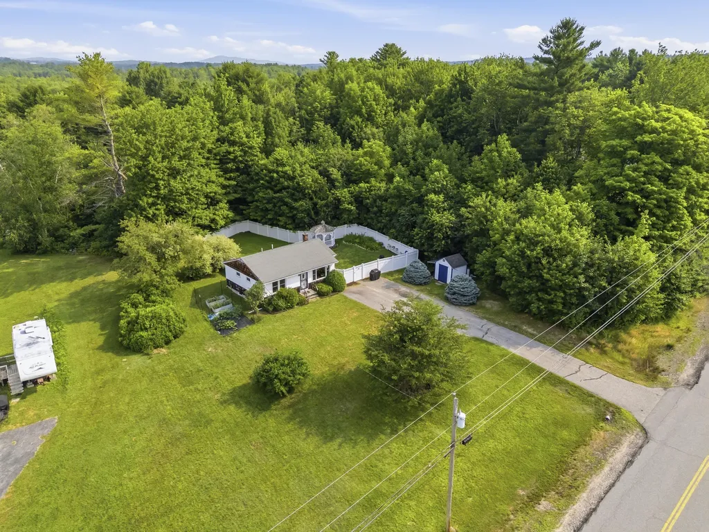 44 King Road Lisbon ME 04250