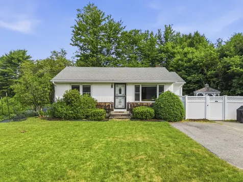 44 King Road Lisbon ME 04250
