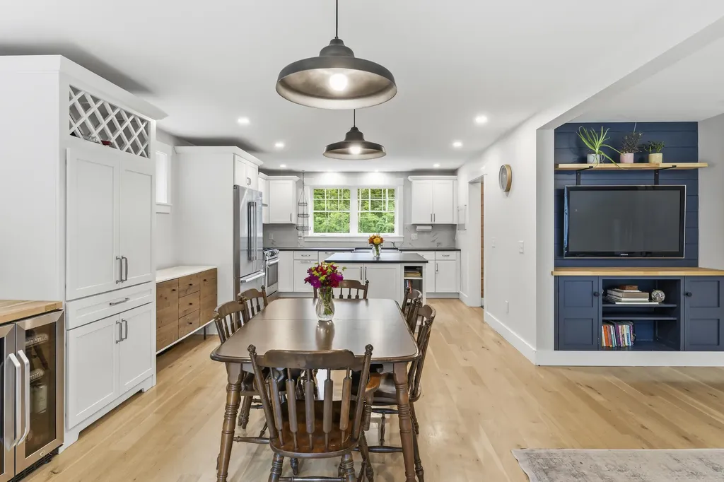 45 Charles Hill Road Kittery ME 03905