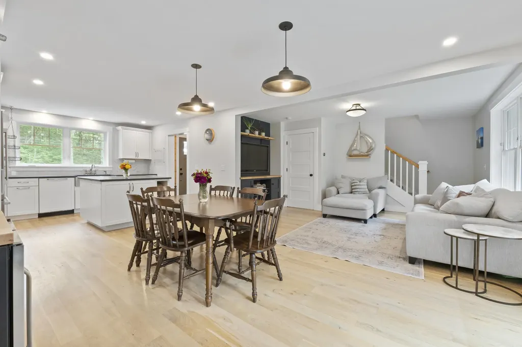45 Charles Hill Road Kittery ME 03905