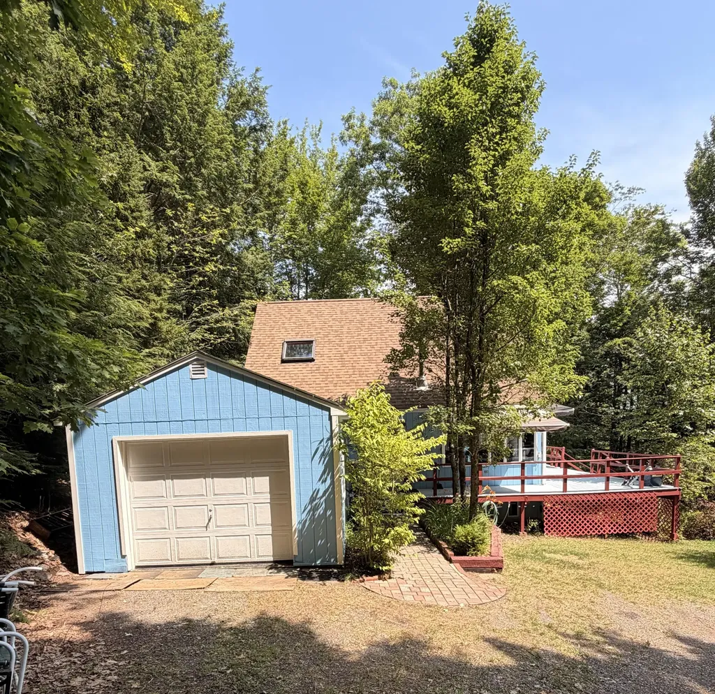 215 Payson Path Hope ME 04847