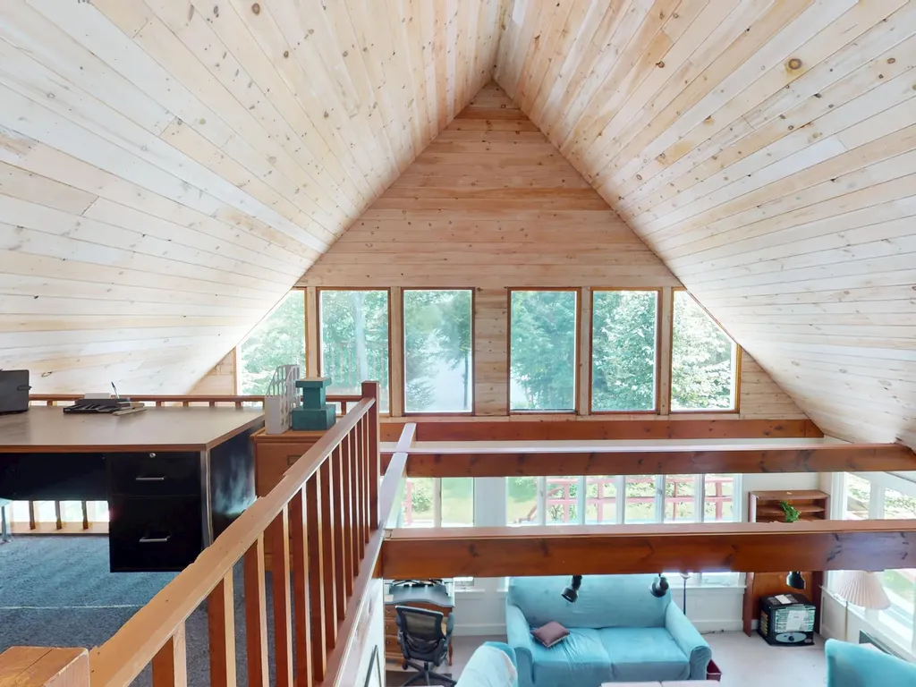 215 Payson Path Hope ME 04847