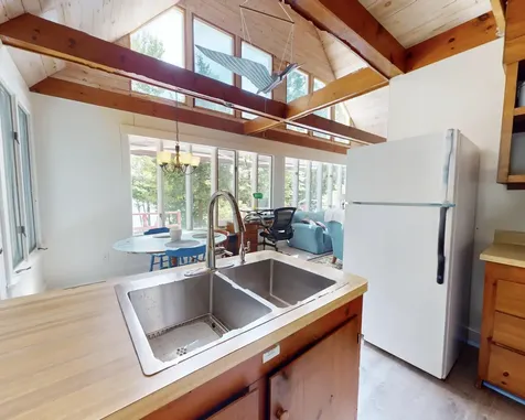 215 Payson Path Hope ME 04847
