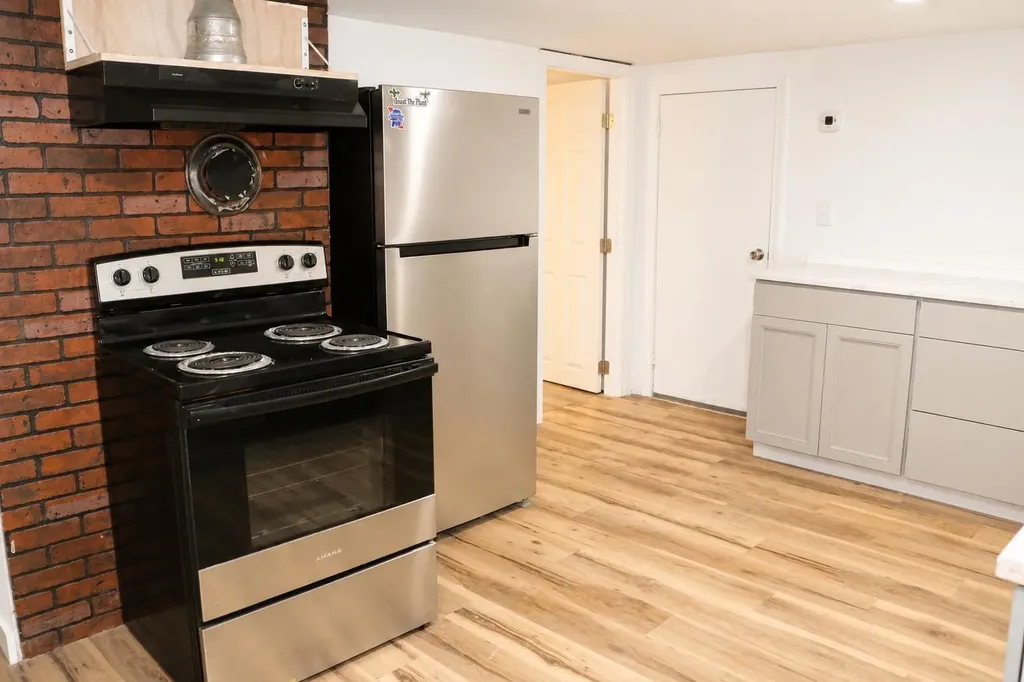 462 Main Street Dixfield ME 04224