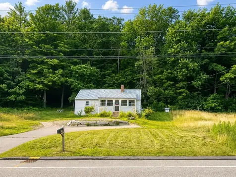 462 Main Street Dixfield ME 04224