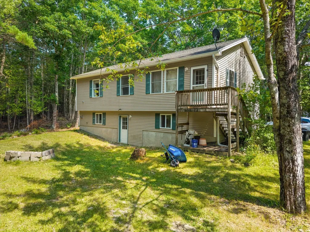 12 Seekins Way Orrington ME 04474
