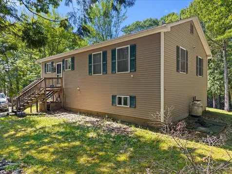 12 Seekins Way Orrington ME 04474
