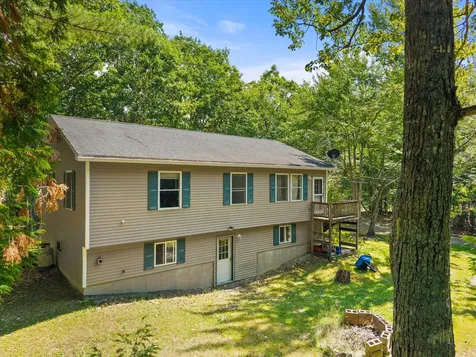 12 Seekins Way Orrington ME 04474