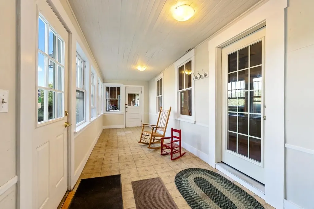 32 Don Hunt Road Norway ME 04268