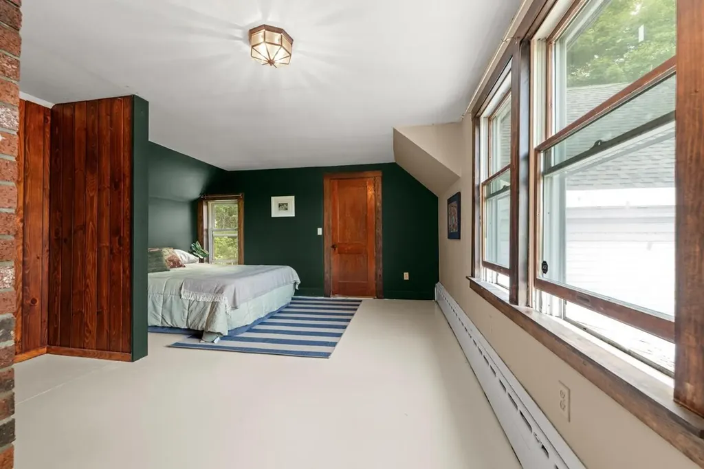 32 Don Hunt Road Norway ME 04268