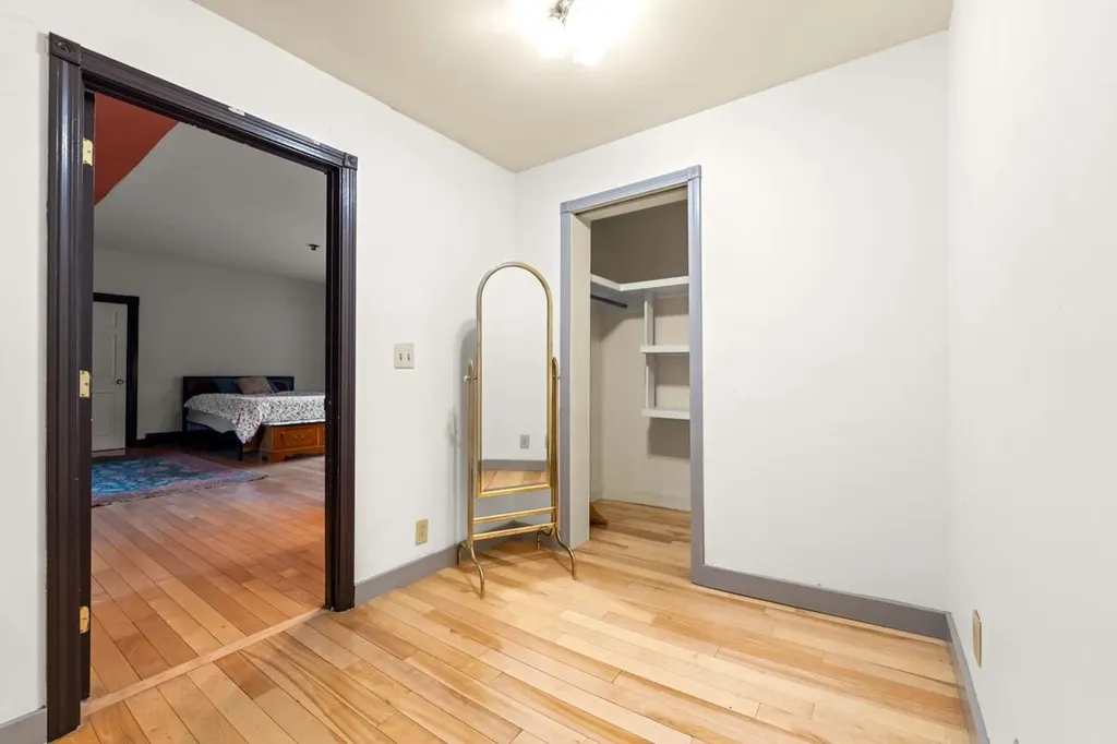 32 Don Hunt Road Norway ME 04268