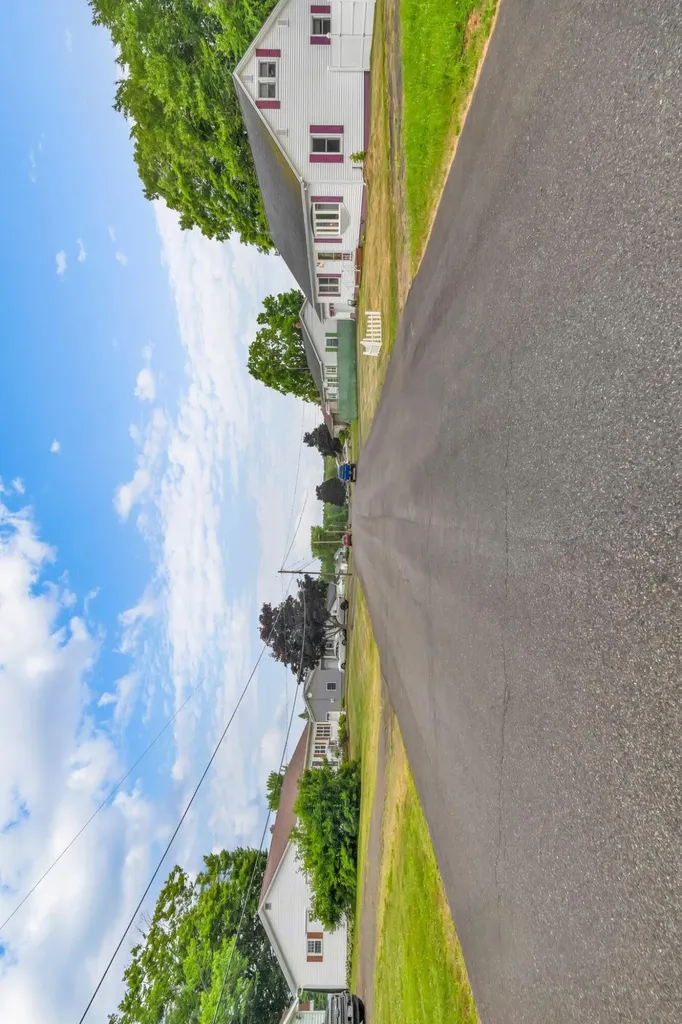 18 Grove Street East Millinocket ME 04430