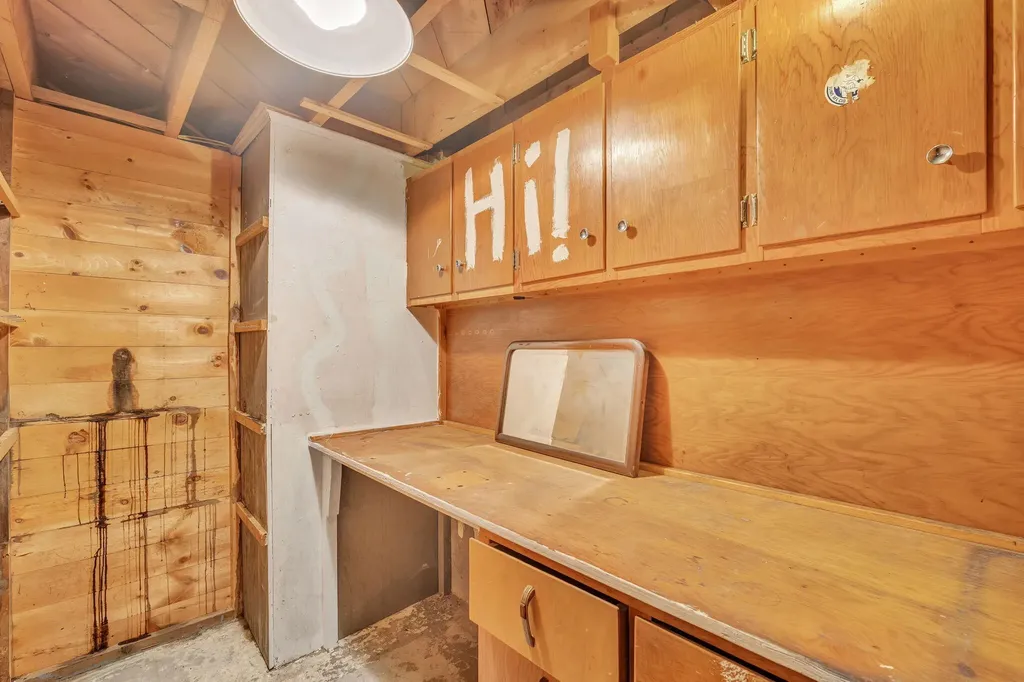 18 Grove Street East Millinocket ME 04430