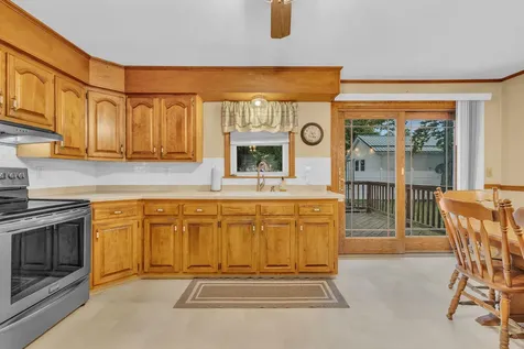 18 Grove Street East Millinocket ME 04430