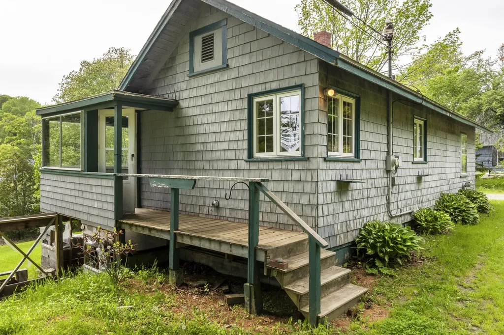 193 Lobster Cove Road Boothbay Harbor ME 04538