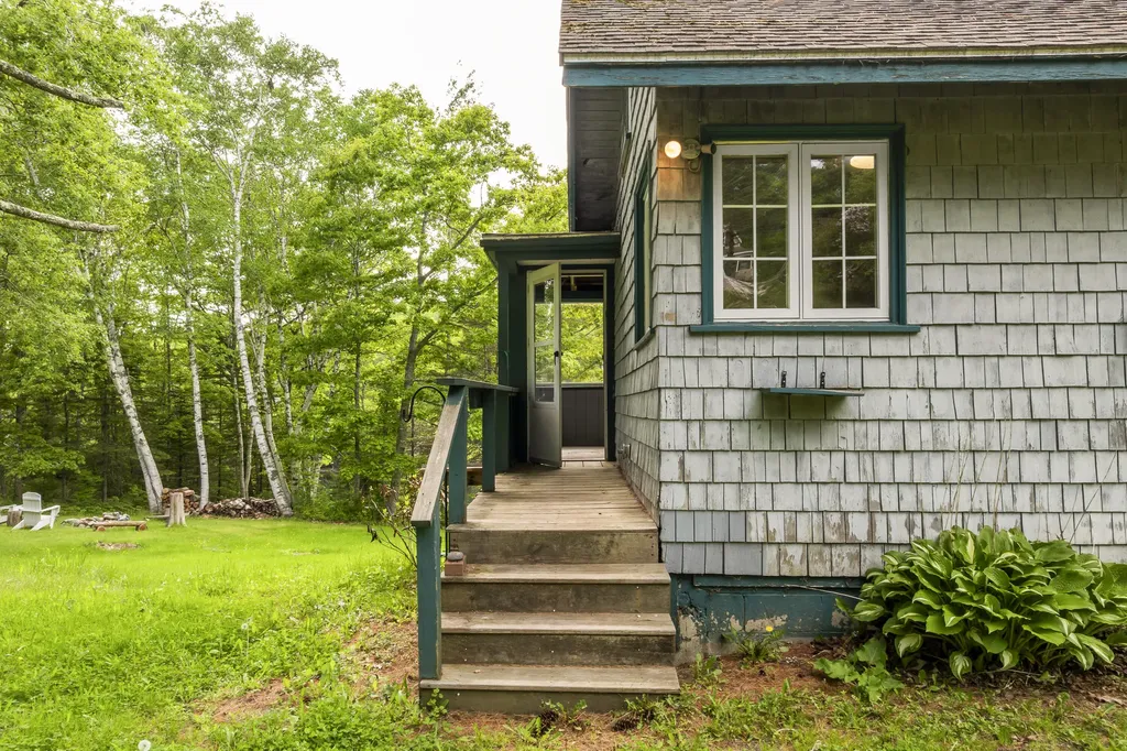 193 Lobster Cove Road Boothbay Harbor ME 04538