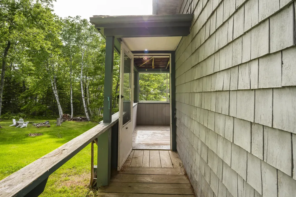 193 Lobster Cove Road Boothbay Harbor ME 04538