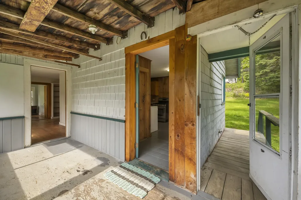 193 Lobster Cove Road Boothbay Harbor ME 04538
