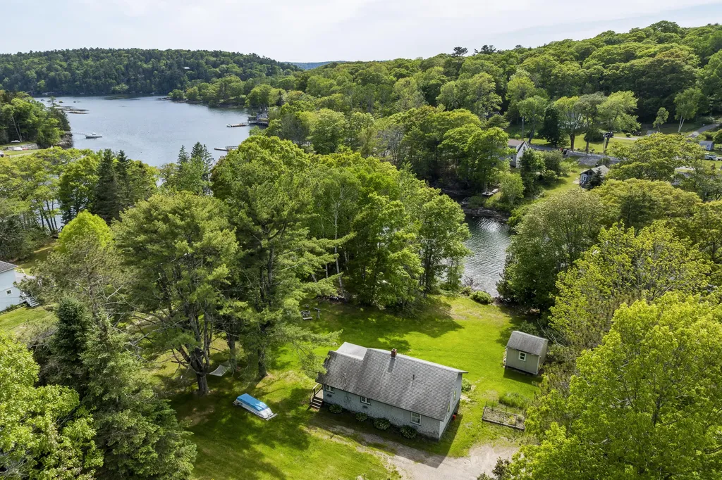 193 Lobster Cove Road Boothbay Harbor ME 04538
