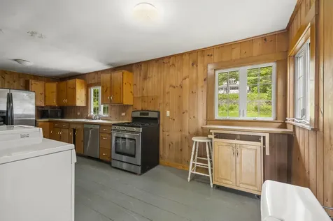 193 Lobster Cove Road Boothbay Harbor ME 04538