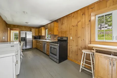 193 Lobster Cove Road Boothbay Harbor ME 04538