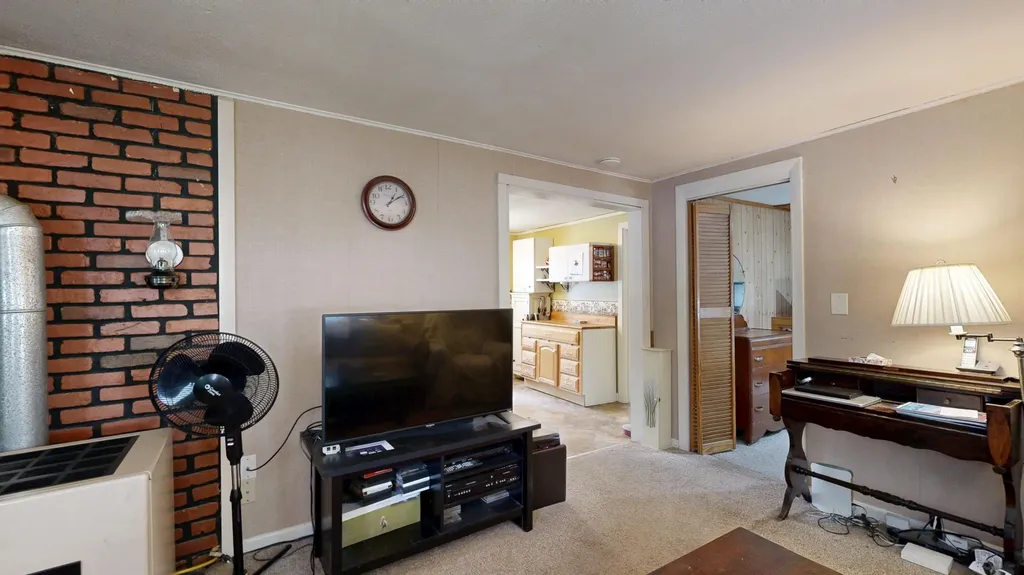 1776 Riverside Drive Auburn ME 04210