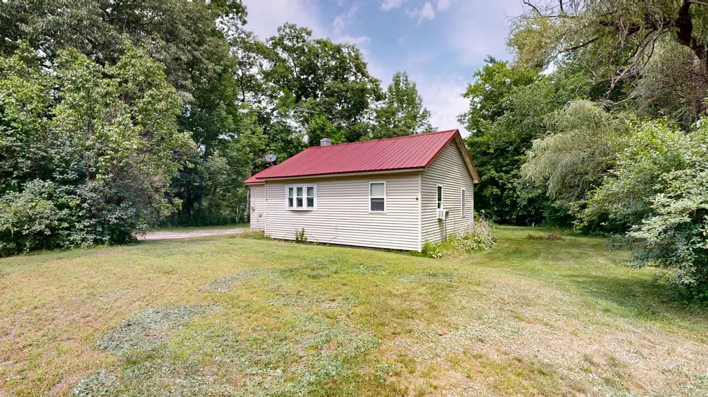 1776 Riverside Drive Auburn ME 04210