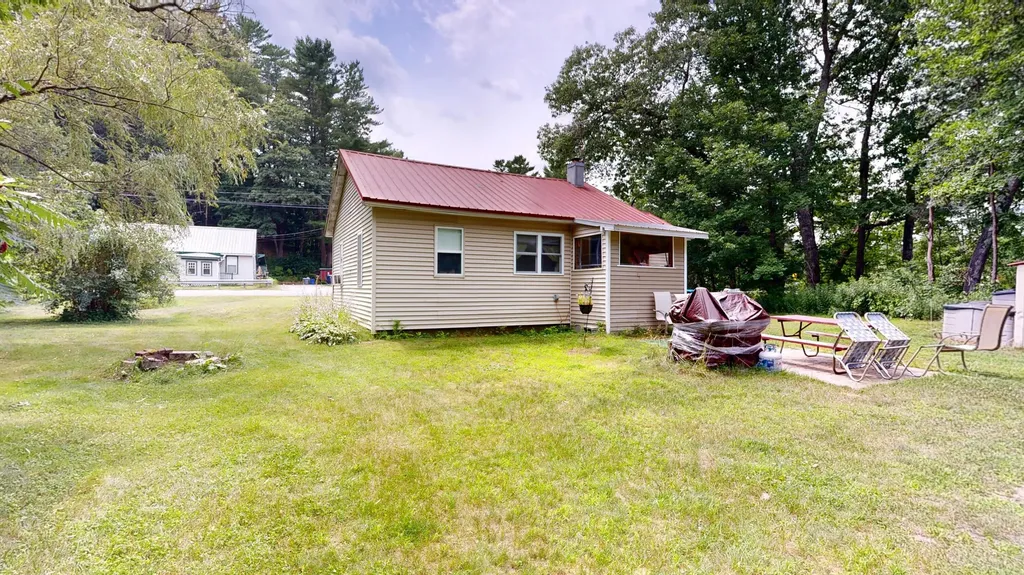 1776 Riverside Drive Auburn ME 04210