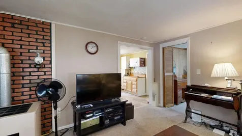1776 Riverside Drive Auburn ME 04210